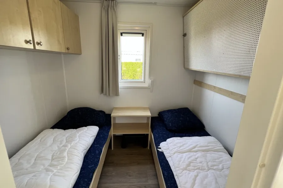 Texelse chalet Coogherveld Type 2 Kleine slaapkamer 2x 1 persoonsbedden