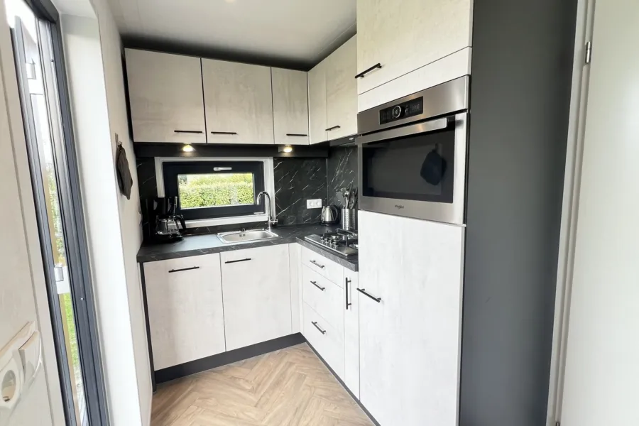 Texelse chalet Coogherveld Type 6 Keuken bij de ingang